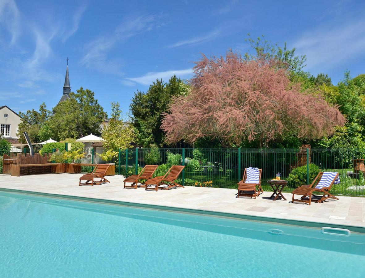 Logis Auberge Du Centre Chitenay Экстерьер фото