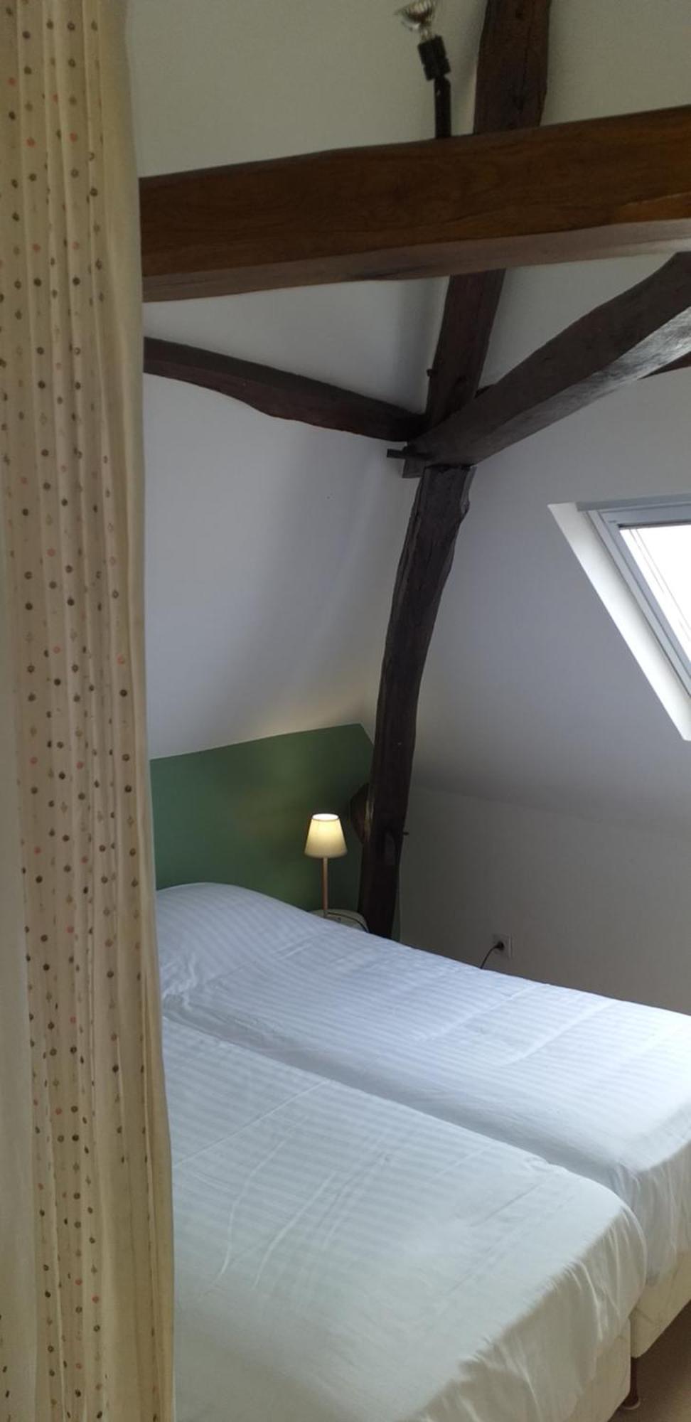Logis Auberge Du Centre Chitenay Экстерьер фото